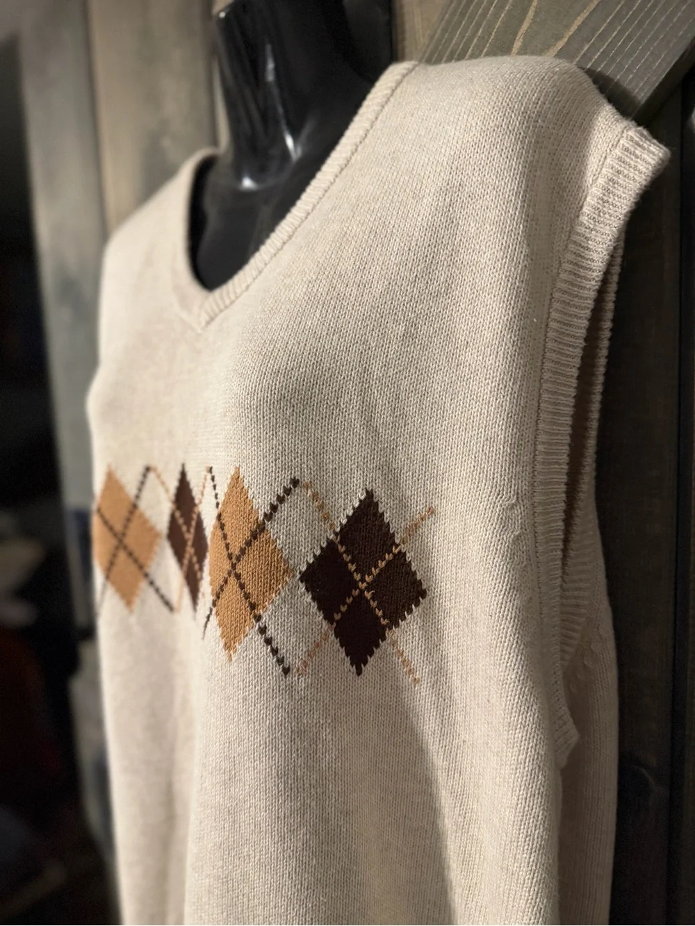 Saddlebred Men's Cream Argyle V-Neck Sweater Vest XXL